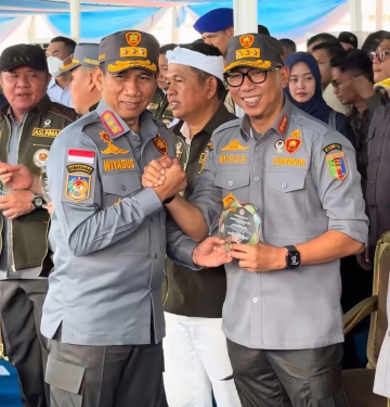 Gubernur Mirza Dorong Penguatan Satlinmas untuk Jaga Keamanan Lampung