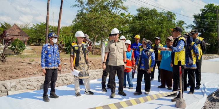 Gubernur Lampung Tinjau Perbaikan Jalan Gunung Sugih-Kota Gajah