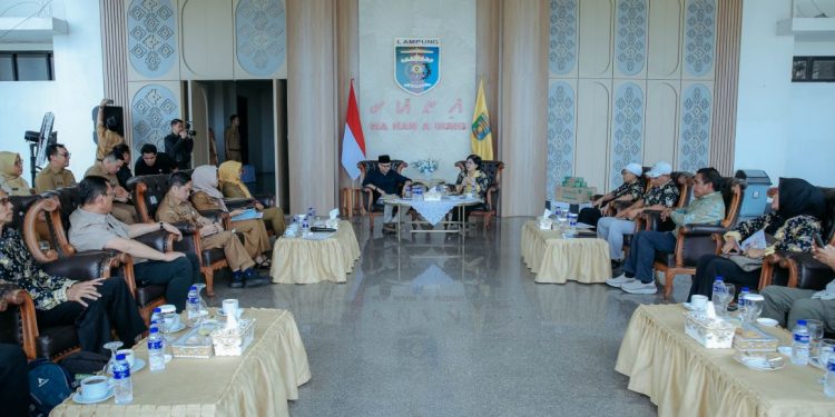 Pemprov Lampung Perkuat Ekosistem Peternak Telur
