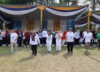 Rektor Unila Ikut Perlombaan Memeriahkan Dies Natalis ke-61 Unila