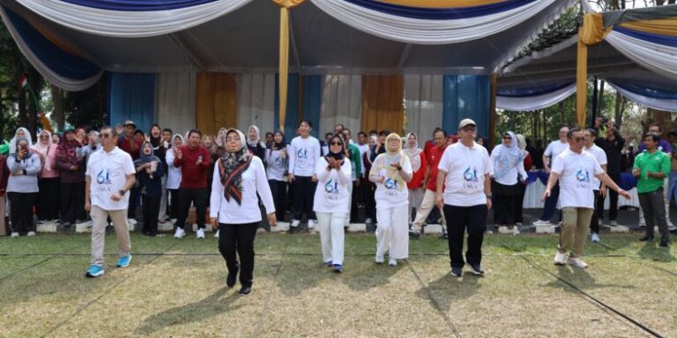 Rektor Unila Ikut Perlombaan Memeriahkan Dies Natalis ke-61 Unila