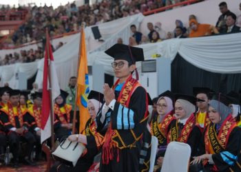 Miliki Publikasi Q1 dan Q2, Fendi Jadi Wisudawan Terbaik Program Doktor Unila