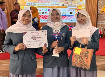 Tiga Siswi SMAN 2 Bandar Lampung Juara Lomba Bahasa Prancis