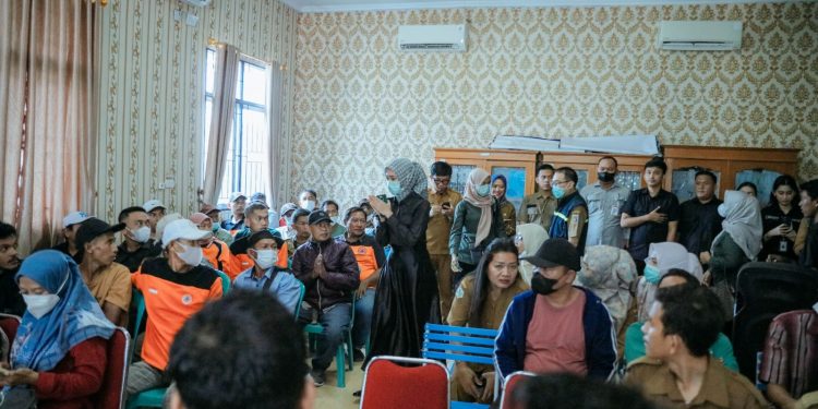 Wagub Jihan Cek Kesiapan Desa Hadapi Erupsi Anak Krakatau