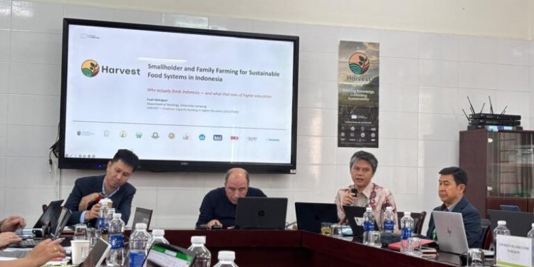Jadi Pembicara Roundtable Internasional, Peneliti Unila Paparkan Peran Pertanian Kecil Untuk Pangan Berkelanjutan
