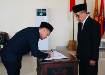 Nopiyansyah Kembali Jabat Wakil Rektor I UTB hingga 2030